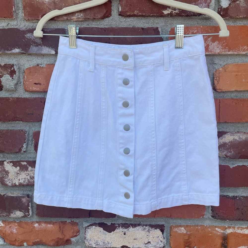 EUC Forever 21 Snap-Front Skirt
